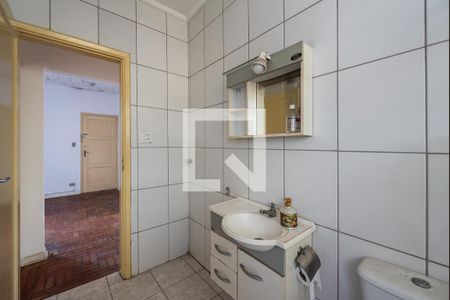 Banheiro de apartamento para alugar com 2 quartos, 70m² em Vila Matias, Santos