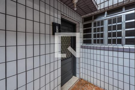 Hall de entrada de apartamento para alugar com 2 quartos, 70m² em Vila Matias, Santos