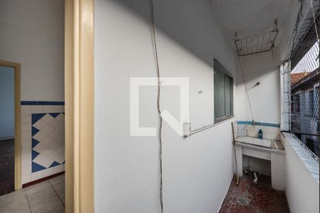 Área de serviço de apartamento para alugar com 2 quartos, 70m² em Vila Matias, Santos