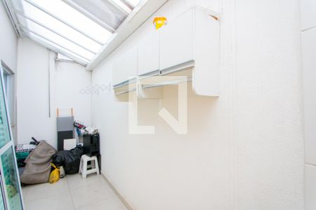 Apartamento para alugar com 60m², 2 quartos e 1 vagaÁrea de serviço