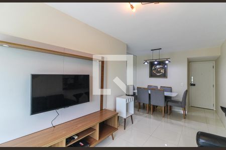 Sala de apartamento para alugar com 2 quartos, 77m² em Recreio dos Bandeirantes, Rio de Janeiro
