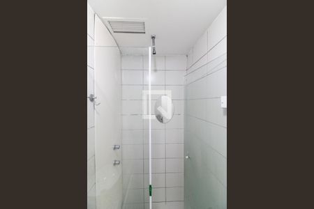 Apartamento para alugar com 77m², 2 quartos e 1 vaga Apartamento para alugar com 77m², 2 quartos e 1 vagaSuíte - Banheiro