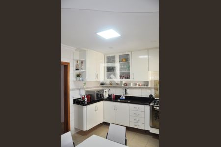 Apartamento à venda com 90m², 3 quartos e 3 vagasCozinha