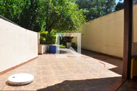 Apartamento à venda com 90m², 3 quartos e 3 vagasEspaço próximo a Área comum - Churrasqueira 02