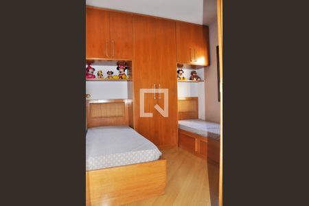Apartamento à venda com 90m², 3 quartos e 3 vagasQuarto 02