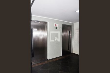 Apartamento à venda com 90m², 3 quartos e 3 vagasElevador / Social e Serviço