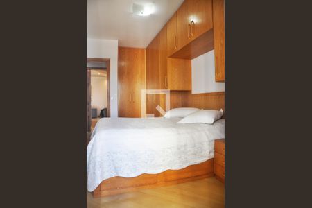 Apartamento à venda com 90m², 3 quartos e 3 vagasQuarto 01 com Suite