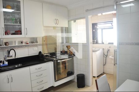 Apartamento à venda com 90m², 3 quartos e 3 vagasCozinha