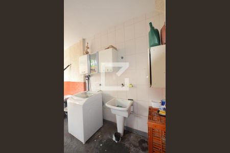 Casa à venda com 137m², 3 quartos e 2 vagasÁrea de Serviço