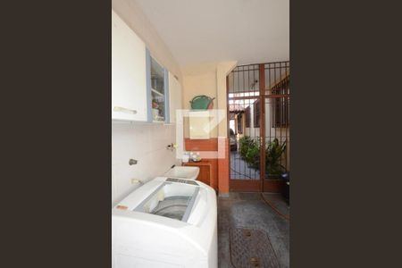 Casa à venda com 137m², 3 quartos e 2 vagasÁrea de Serviço