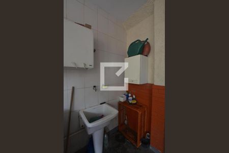 Casa à venda com 137m², 3 quartos e 2 vagasÁrea de Serviço