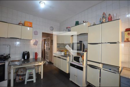 Casa à venda com 137m², 3 quartos e 2 vagasCozinha