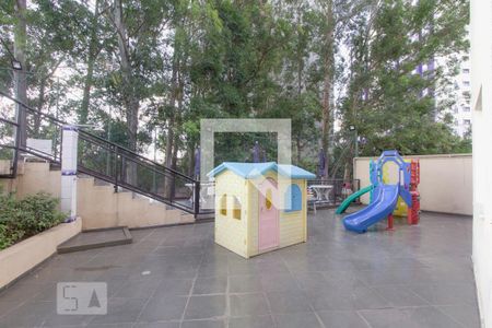 Apartamento à venda com 112m², 2 quartos e 2 vagas Apartamento à venda com 112m², 2 quartos e 2 vagasÁrea comum - Playground