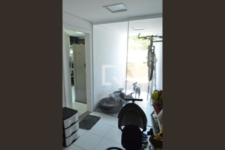 Casa à venda com 200m², 3 quartos e 1 vagaÁrea de Serviço