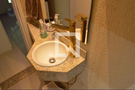 Casa à venda com 200m², 3 quartos e 1 vagaLavabo