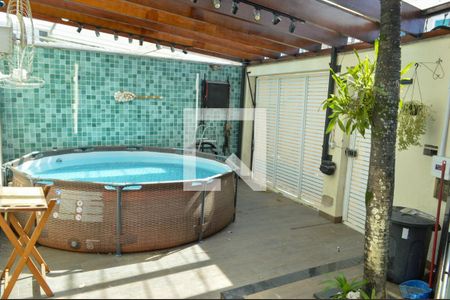 Casa à venda com 200m², 3 quartos e 1 vagaGaragem