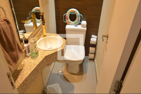 Casa à venda com 200m², 3 quartos e 1 vagaLavabo