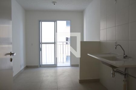 Sala/Cozinha de apartamento para alugar com 2 quartos, 38m² em Vila Ema, São Paulo
