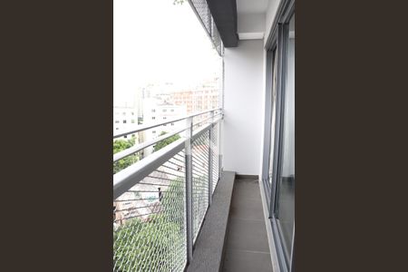 Studio para alugar com 24m², 1 quarto e sem vaga Studio para alugar com 24m², 1 quarto e sem vagaVaranda