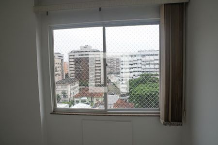Sala - Janela de apartamento para alugar com 2 quartos, 72m² em Botafogo, Rio de Janeiro