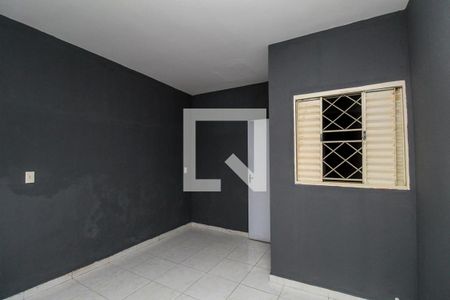 Quarto de casa para alugar com 1 quarto, 60m² em Vila Antonieta, São Paulo