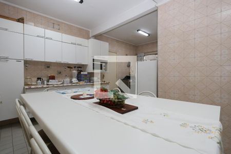 Casa à venda com 280m², 3 quartos e 7 vagasCozinha