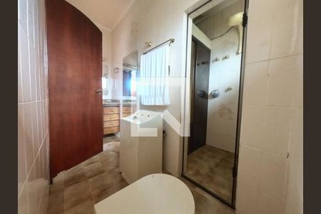 Casa à venda com 302m², 4 quartos e 4 vagas Casa à venda com 302m², 4 quartos e 4 vagasBanheiro Quarto 1