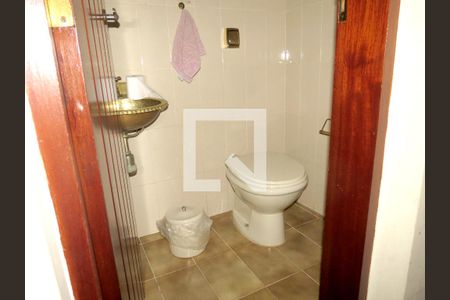 Casa à venda com 302m², 4 quartos e 4 vagasLavabo Sala