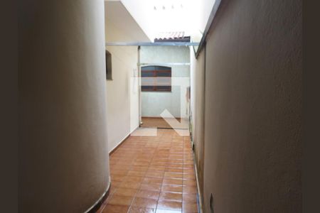 Casa à venda com 302m², 4 quartos e 4 vagasCorredor Externo