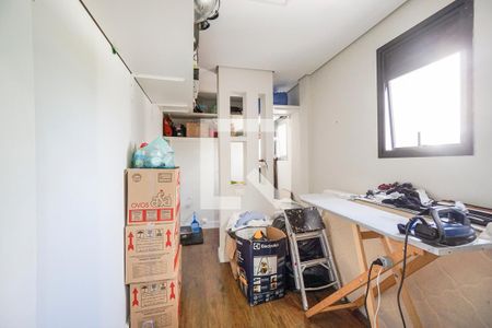 Apartamento à venda com 150m², 3 quartos e 2 vagas Apartamento à venda com 150m², 3 quartos e 2 vagasQuarto de serviço