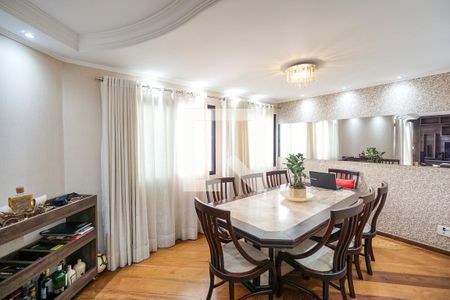 Apartamento à venda com 150m², 3 quartos e 2 vagas Apartamento à venda com 150m², 3 quartos e 2 vagasSala de jantar