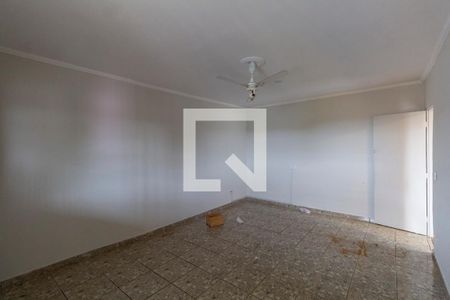 Suíte de casa à venda com 3 quartos, 200m² em Jardim Fernandes, São Paulo