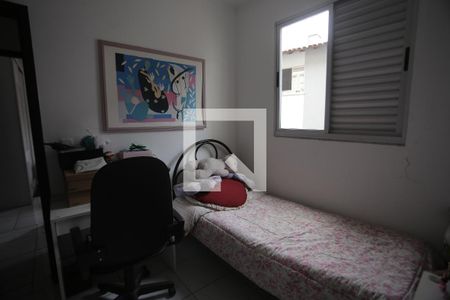 quarto 2 de apartamento para alugar com 2 quartos, 46m² em Estoril, Belo Horizonte