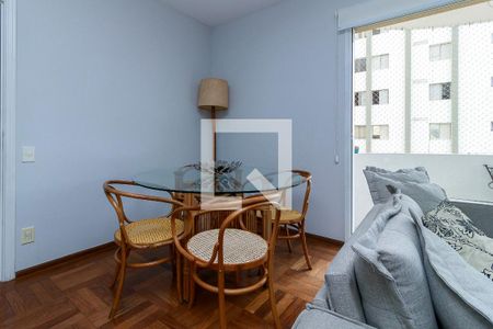Sala de apartamento à venda com 2 quartos, 90m² em Campo Belo, São Paulo