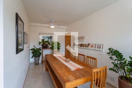 Sala  de apartamento à venda com 2 quartos, 54m² em Santa Efigênia, Belo Horizonte