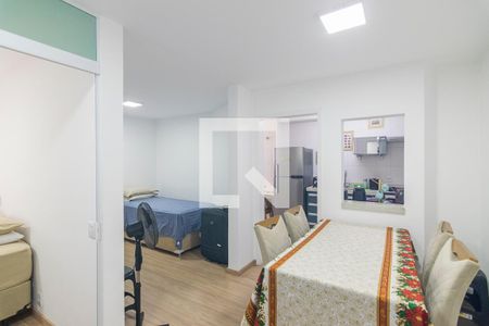 Sala de apartamento à venda com 1 quarto, 42m² em Casa Branca, Santo André