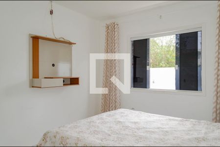 Quarto 01 de casa para alugar com 3 quartos, 150m² em São João do Rio Vermelho, Florianópolis