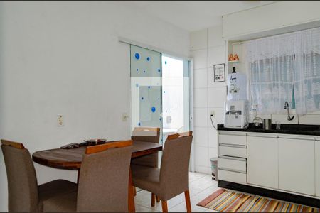 Cozinha de casa para alugar com 3 quartos, 150m² em São João do Rio Vermelho, Florianópolis
