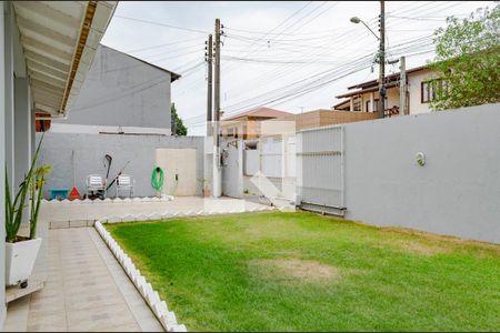 Quintal de casa para alugar com 3 quartos, 150m² em São João do Rio Vermelho, Florianópolis