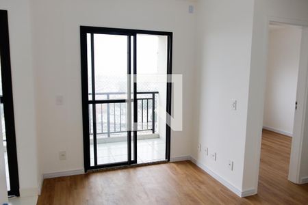 sala de apartamento para alugar com 2 quartos, 47m² em Ayrosa, Osasco