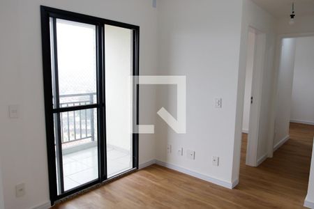 sala de apartamento para alugar com 2 quartos, 47m² em Ayrosa, Osasco