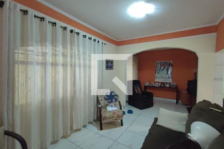 Sala de Estar de casa para alugar com 4 quartos, 199m² em Vila Castelo Branco, Campinas