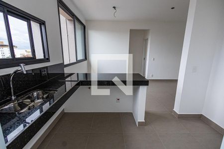 Cozinha de apartamento à venda com 2 quartos, 65m² em Padre Eustáquio, Belo Horizonte
