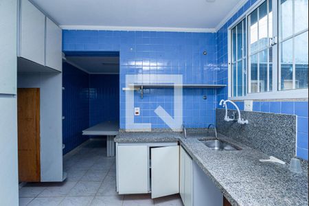 Casa para alugar com 210m², 3 quartos e 2 vagas Casa para alugar com 210m², 3 quartos e 2 vagasCozinha