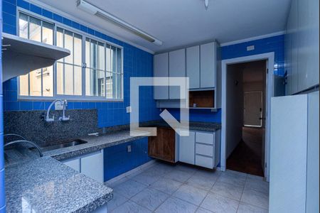 Casa para alugar com 210m², 3 quartos e 2 vagas Casa para alugar com 210m², 3 quartos e 2 vagasCozinha