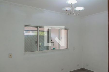 Quarto de casa para alugar com 1 quarto, 118m² em Jardim Santo Eduardo, Embu das Artes