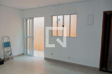 Sala de casa para alugar com 1 quarto, 118m² em Jardim Santo Eduardo, Embu das Artes