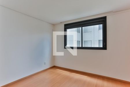 Apartamento à venda com 95m², 3 quartos e 2 vagasSuite 2