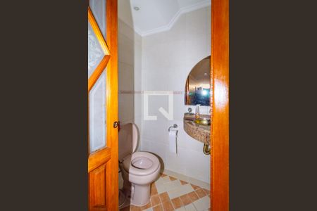 Casa à venda com 300m², 3 quartos e 7 vagasBanheiro 5