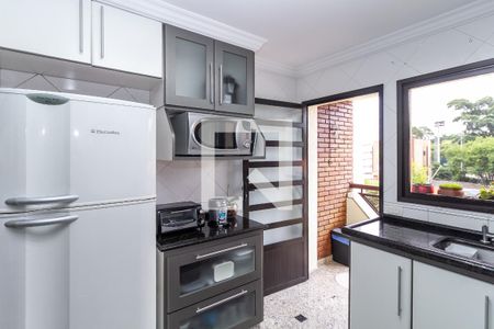 Casa à venda com 300m², 3 quartos e 7 vagasCozinha